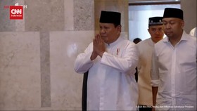 VIDEO: Momen Prabowo-Gibran Ibadah Salat Id di Masjid Istiqlal