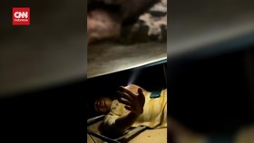 VIDEO: Detik-Detik Korban Gempa Myanmar Diselamatkan dari Reruntuhan