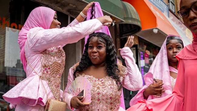 FOTO: Gempita Idulfitri Umat Muslim dari Berbagai Penjuru Dunia