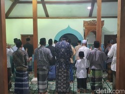 Umat Islam Aliran Aboge Magetan Baru Salat Id Hari Ini