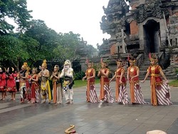 Video: Menikmati Pertunjukan Fragmen Tari Ramayana di TMII