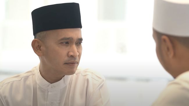 Ruben Onsu mengungkapkan keinginan untuk umrah bahkan naik haji setelah menjadi mualaf.