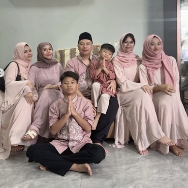 Lebaran di Kampung Halaman, Vicky Prasetyo Siapkan THR Sebesar Rp1 Miliar