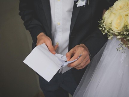 Undang 100 Tamu VIP, Pengantin Kecewa Isi Amplop Hanya Rp425 Ribu