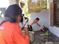 Rumah-Mobil Terkena Ledakan Balon Udara, Polisi Amankan Barang Bukti Petasan