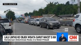 VIDEO: Hari Kedua Lebaran, Lalin Menuju Lokasi Wisata Padat