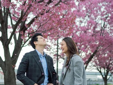 img-title Reaksi Maxime Bouttier & Luna Maya Bila Pasangan Lakoni Adegan Ciuman