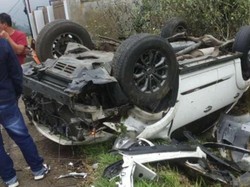 Mobil Bawa Wisatawan Terbalik di Kawasan Bromo, 6 Orang Selamat