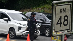 One Way di Jalur Wisata Puncak Bogor Diterapkan Pagi Ini