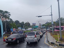 Video: Lebih dari 25 Ribu Kendaraan Menuju Puncak Pagi Ini