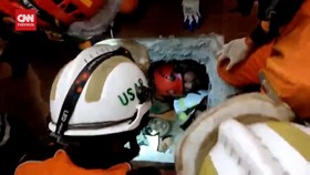 VIDEO: Terjebak 100 Jam, Korban Gempa Myanmar Berhasil Diselamatkan