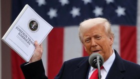 Tarif Trump Sasar Produk Farmasi, Dikhawatirkan Perparah Krisis Obat