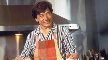 Jackie Chan Sempat Ogah Wariskan Kekayaan ke Anak, Ini Alasannya