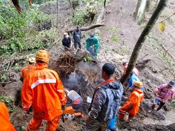 Arus Lalin dari Kota Batu ke Mojokerto via Cangar Dialihkan Imbas Longsor