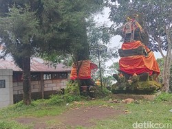 Misteri Makam Wali Pitu di Puncak Gunung Tapak Bali