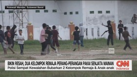 VIDEO: Dua Kelompok Remaja Perang-Perangan Pakai Senjata Mainan