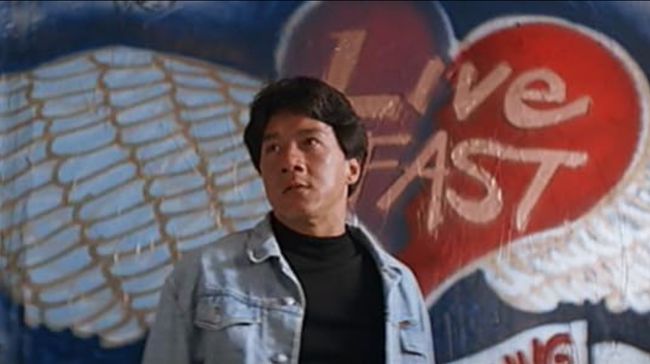 Bioskop Trans TV hari ini (5 April) Rumble in the Bronx. Berikut sinopsis Rumble in the Bronx dibintangi Jackie Chan.