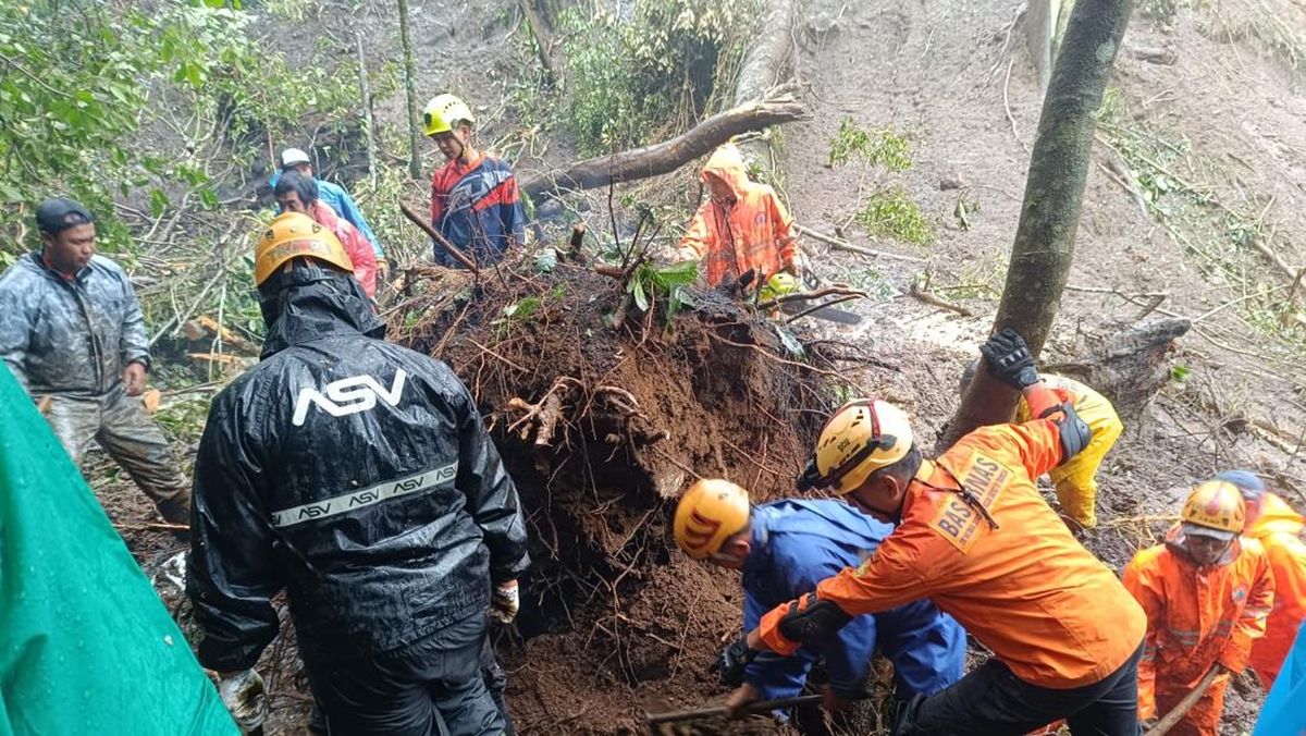 Identitas Satu Korban Tewas Longsor Jalur Pacet-Cangar Mojokerto