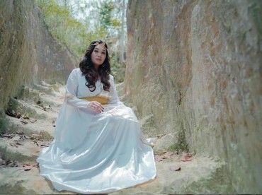 20 Tahun Vakum, Lussy Renata Comeback Luncurkan Lagu Baru