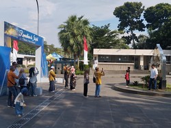 Eka Libur Lebaran ke Istiqlal: Pertama Kali, Masyaallah Bersih dan Bagus