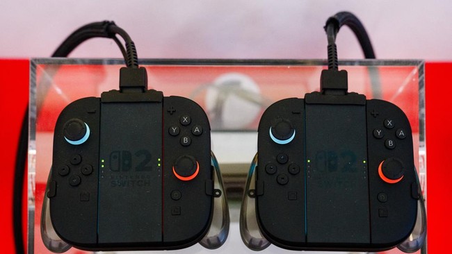 Nintendo Switch 2 dijual seharga US$450 di AS. Pre-order sempat ditunda karena kebijakan tarif Donald Trump. Prapemesanan bisa dilakukan pada 24 April.