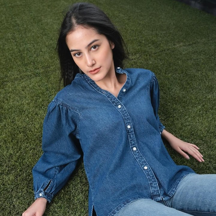 <p>Tidak hanya dalam dunia model, Raia juga mulai mencoba peruntungannya di dunia seni peran. Diketahui, ia sempat bermain dalam film berjudul <em>Melodate</em> di tahun 2024. (Foto: Instagram: @raiawahab)</p>