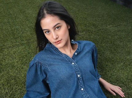 5 Potret Cantiknya Raia Wahab, Putri Dominique Sanda dan Reza 'Bragi' yang Kini Jadi Model