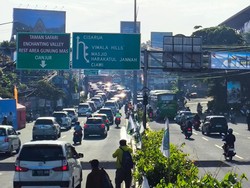 Lalu Lintas Padat, One Way Arah Puncak Bogor Diterapkan Pagi Ini