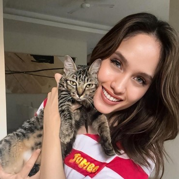 Deretan Artis Tanah Air yang Punya Kucing Kesayangan