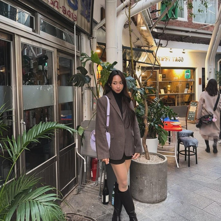 <p>Dalam surat untuk penggemar, Dita, Jinny, dan Minji mengungkapkan bahwa keluarnya mereka dari SECRET NUMBER bukanlah akhir, melainkan awal baru. (Foto: Instagram @hey__deets)</p>