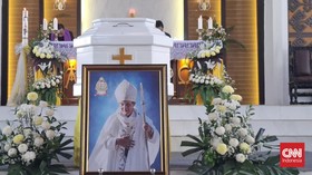 Uskup Petrus Turang, 27 Tahun Jaga Kerukunan dan Toleransi di Kupang
