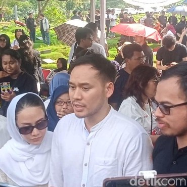 Rama Ngaku Merasa Bersalah Usai Ray Sahetapy Meninggal Dunia