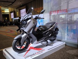 Harganya Turun Rp 10 Juta! Begini Spesifikasi Yamaha XMax Terbaru