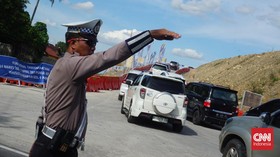 Puncak Arus Balik Usai, Mobil Masih Mengular di Tol Tamanmartani DIY