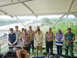 Kapolri Cek Tol Cikatama Arah Jakarta: Arus Balik Lebih Lancar Dibanding 2024
