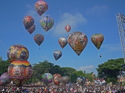 Video: Indahnya Balon Udara Warna-warni di Langit Wonosobo