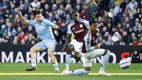 Hasil Liga Inggris: Aston Villa Tekuk Nottingham 2-1