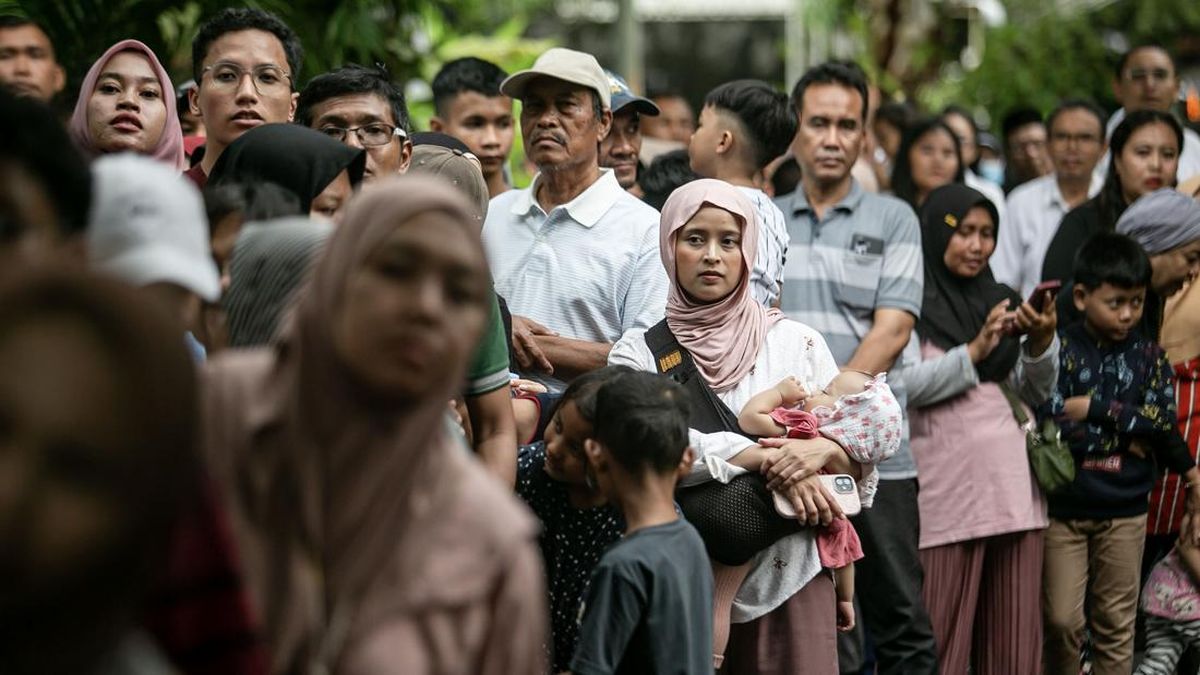 Warga Kini Diimbau Tak Meratap Nemplok di Gerbang Rumah Jokowi