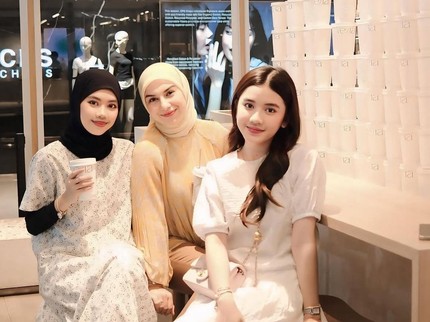 Irish Bella Liburan Bareng Anak Sambung di Thailand, Simak 5 Potretnya Disebut Mirip Bak Adik-Kakak