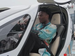 Gemetaran! Ini Reaksi iShowSpeed Pertama Kali Naik Mobil Terbang di China