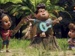 Profil Denis Kurniawan, Arek Malang di Balik Keindahan Visual Film Jumbo