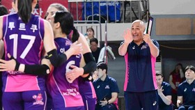 Pelatih Pink Spiders Abbondanza Pamit usai Juara Liga Voli Korea
