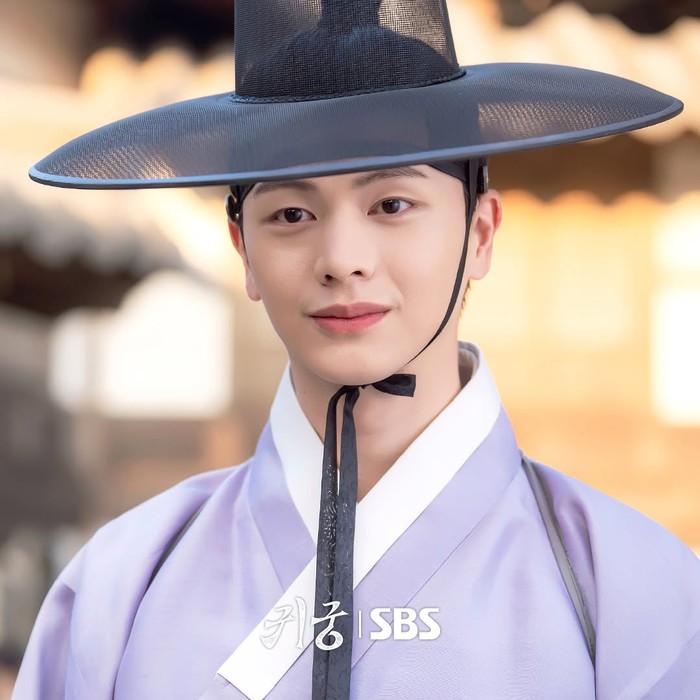 Potret Yook Sung Jae di drama The Haunted Palace/foto: instagram.com/SBS