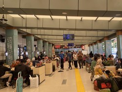 Hari Terakhir Cuti Lebaran, Begini Kondisi Stasiun Pasar Senen