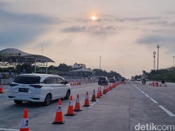 Arus Balik Sore Ini, GT Cikatama Arah Jakarta Ramai Lancar