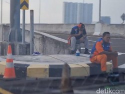 Sopir BMW Nekat Terobos Celah Sempit Tol Krian-Gresik yang Belum Nyambung
