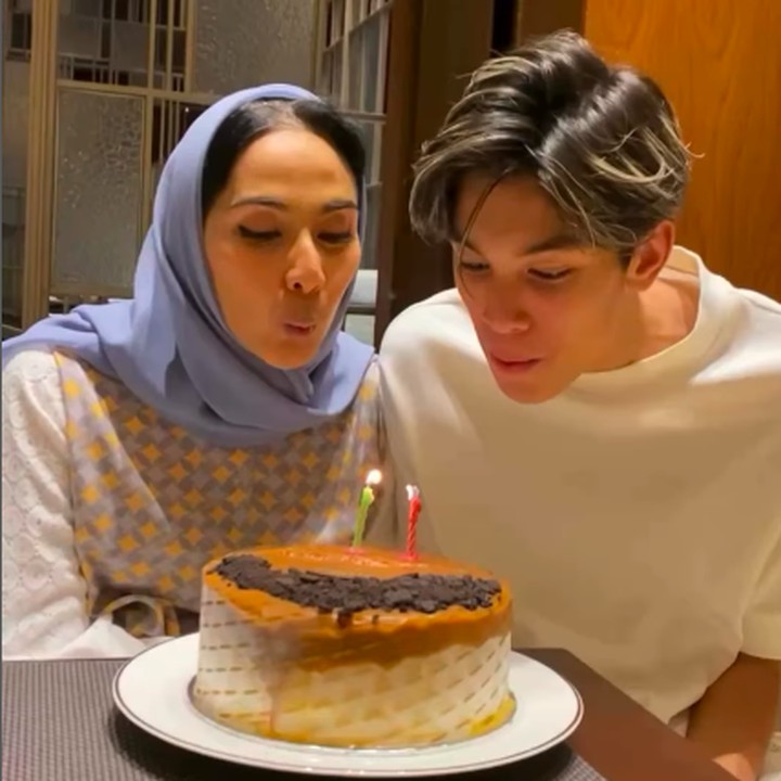 <p>Hari ulang tahun Eddy dan Maudy hanya berbeda satu hari. Oleh karena itu, keduanya kerap merayakan ulang tahun bersama. (Foto: Instagram: @maudykoesnaedi)</p>