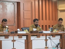 Mualem Ingatkan Pejabat di Aceh Tak Terjerat Hukum: Bisa Hambat Kerja