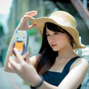 Rahasia Makeup Fresh & Long-Lasting saat Traveling, Dijamin Flawless!