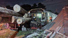 Kecelakaan Maut KA Jenggala Vs Trailer Kayu, Asisten Masinis Meninggal